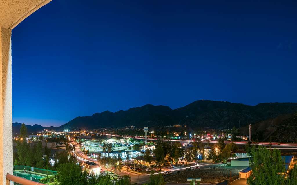 San Bernardino Inn & Suites Rom bilde