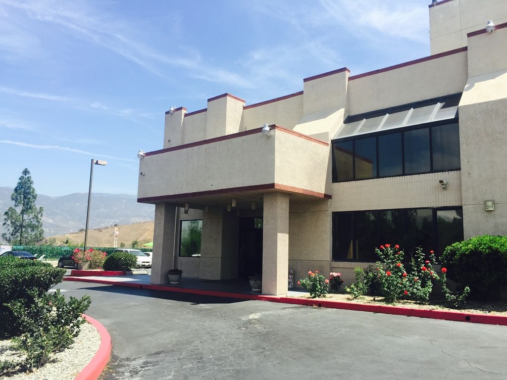 San Bernardino Inn & Suites Eksteriør bilde